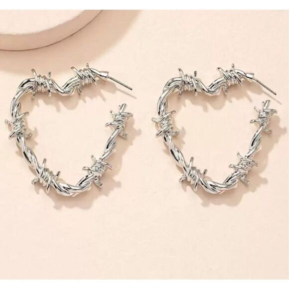 Barbed Wire Heart Earrings - Picture 2 of 3